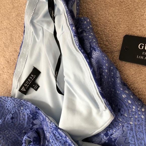 Guess Off the Shoulder Dress 🔥 - Picture 5 of 6